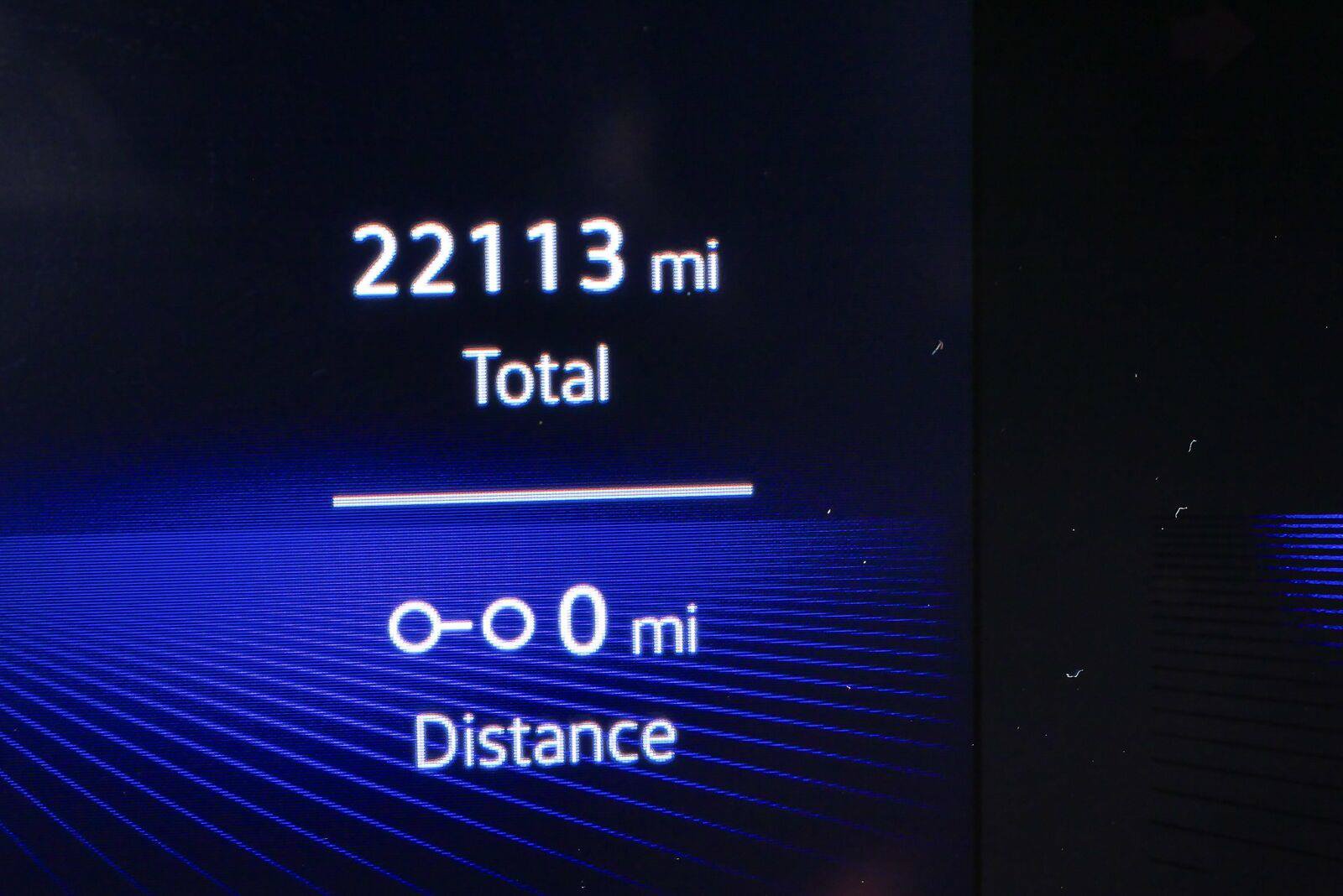Used 2024 Volkswagen Jetta SE w/ Panoramic Sunroof Package FWD image 8