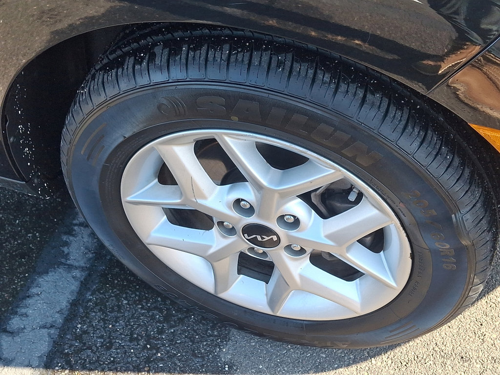 Used 2023 Kia Soul LX w/ Option Group 015 image 9