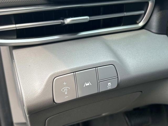 Used 2023 Hyundai Elantra SEL w/ Convenience Package image 20