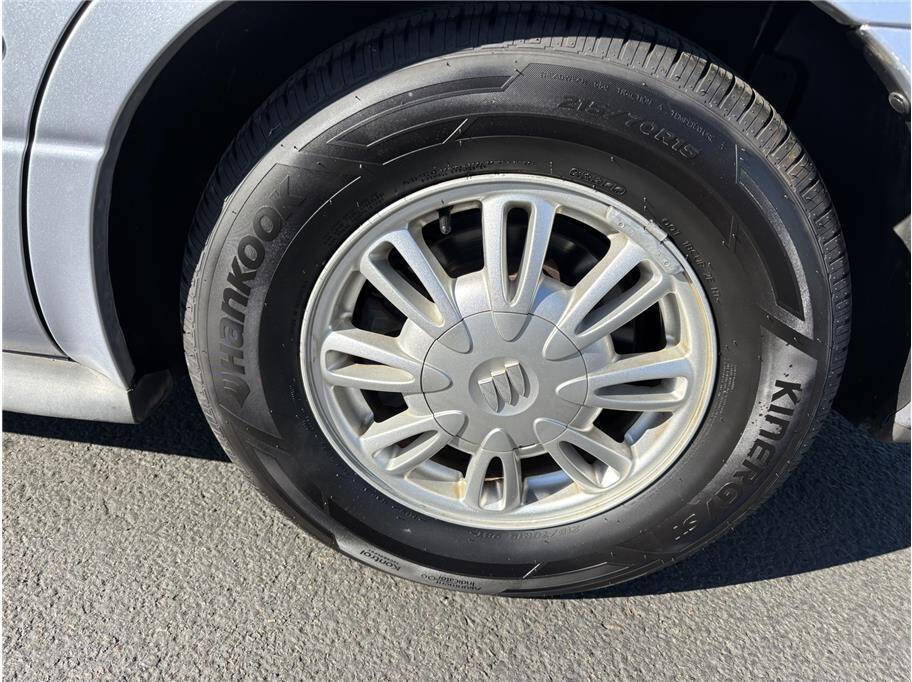 Used 2005 Buick Le Sabre Limited image 16