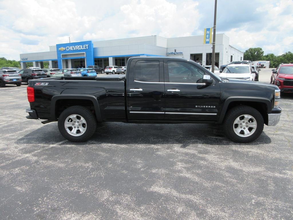 Used 2015 Chevrolet Silverado 1500 LTZ Z71 w/ LTZ Plus Package AWD/4WD image 6