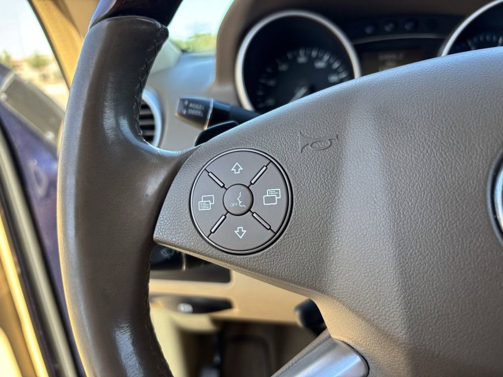 Used 2011 Mercedes-Benz ML 350 2WD image 28