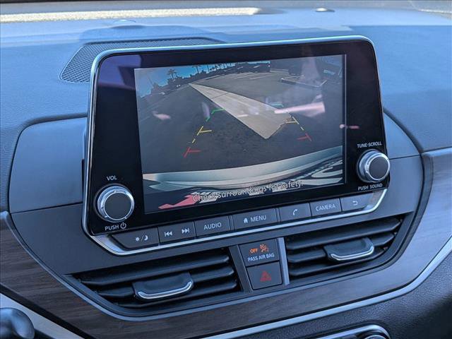 Used 2024 Nissan Altima 2.5 SV image 12