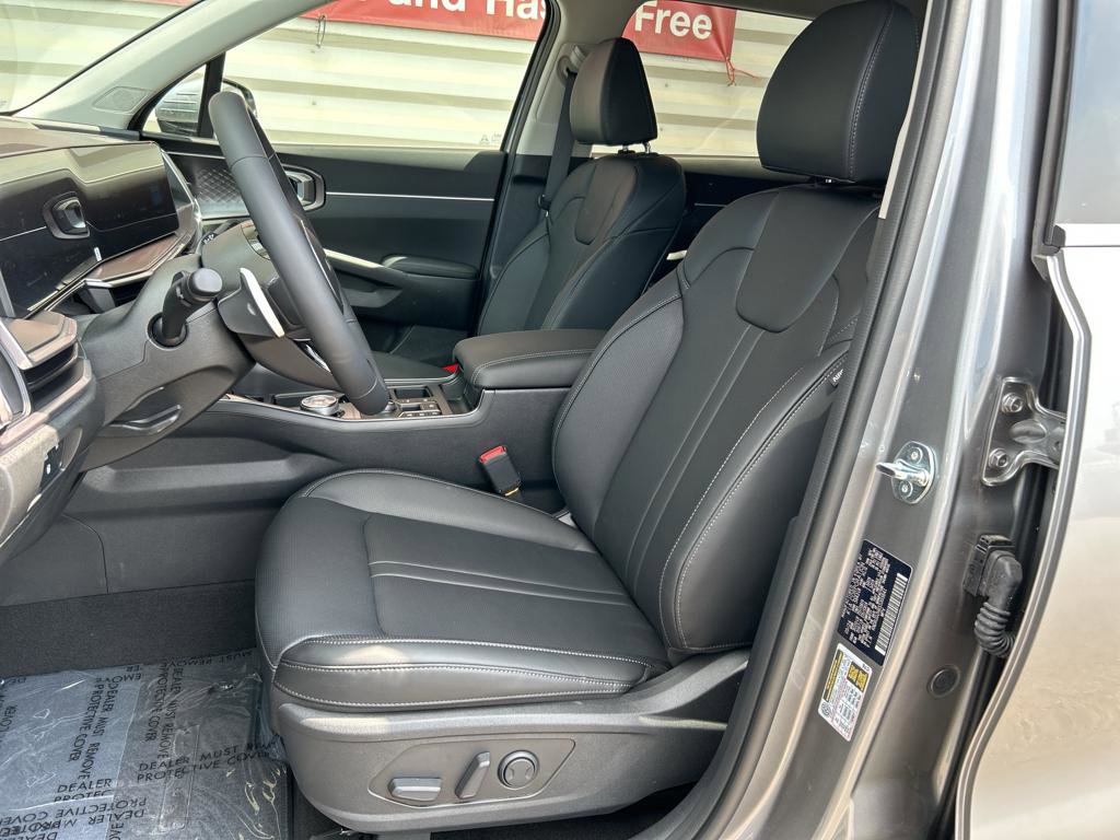 New 2025 Kia Sorento EX image 12
