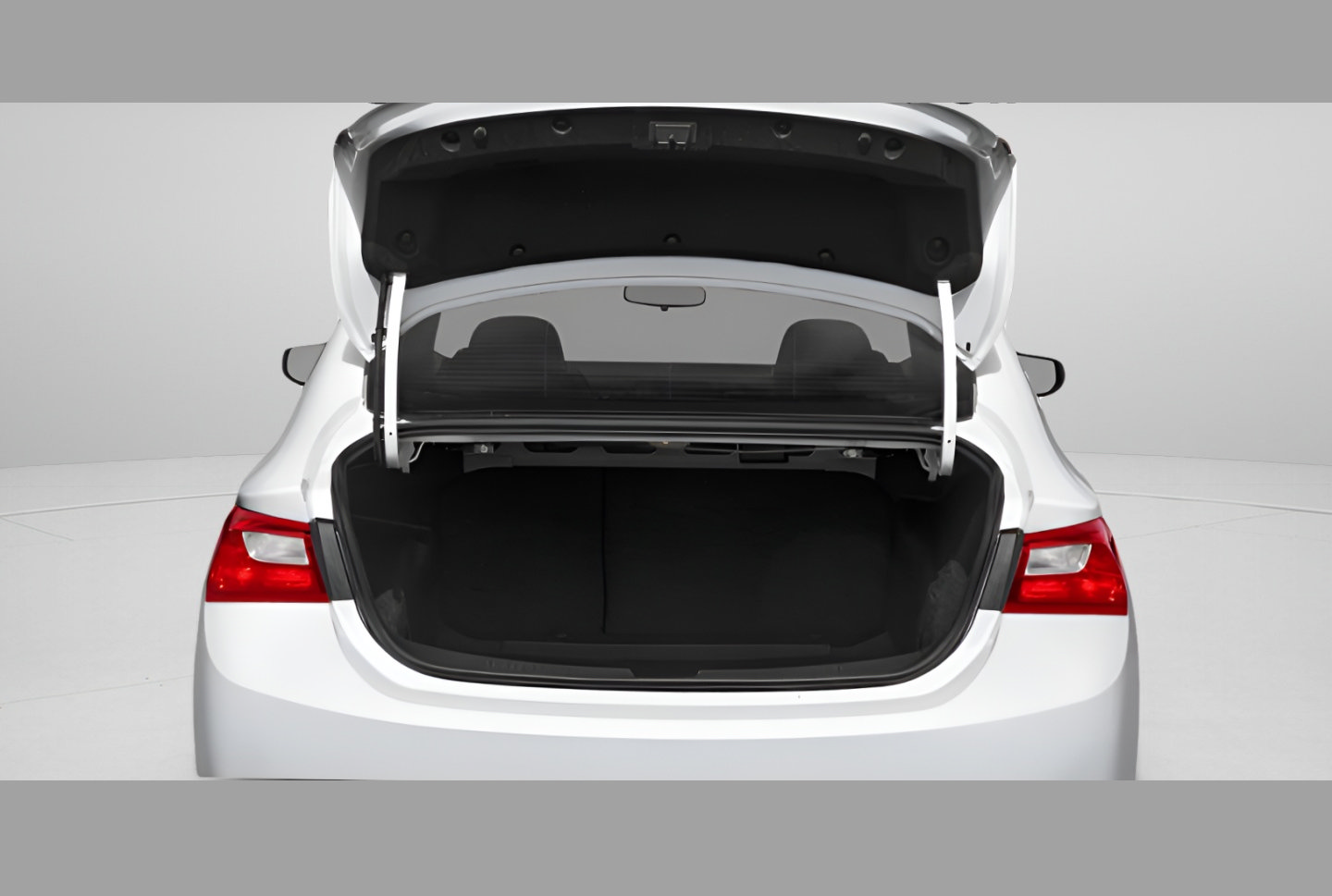 Used 2023 Chevrolet Malibu LT FWD image 22