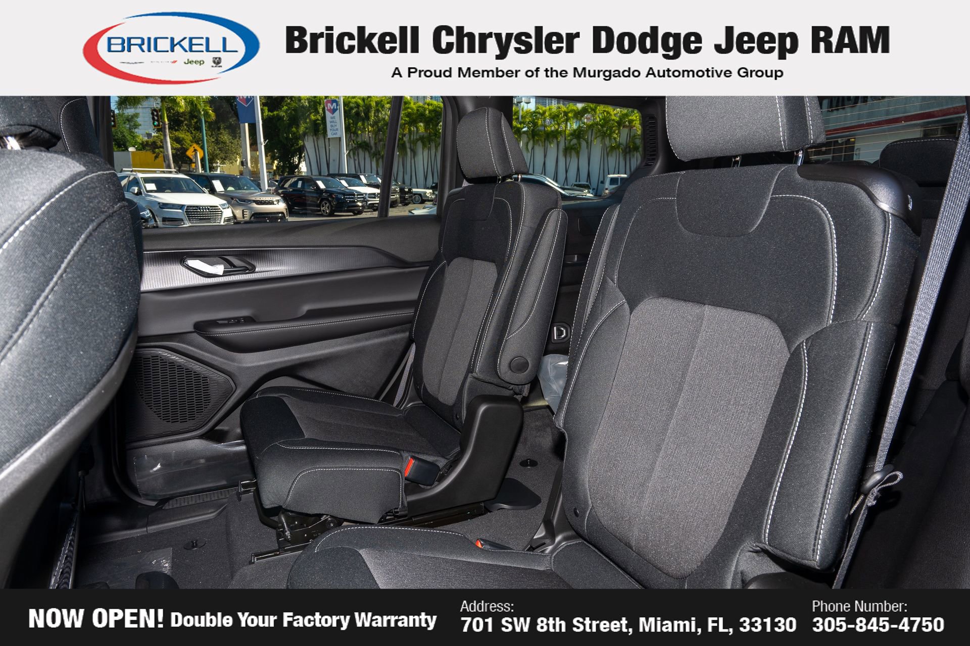 New 2025 Jeep Grand Cherokee L Laredo image 16