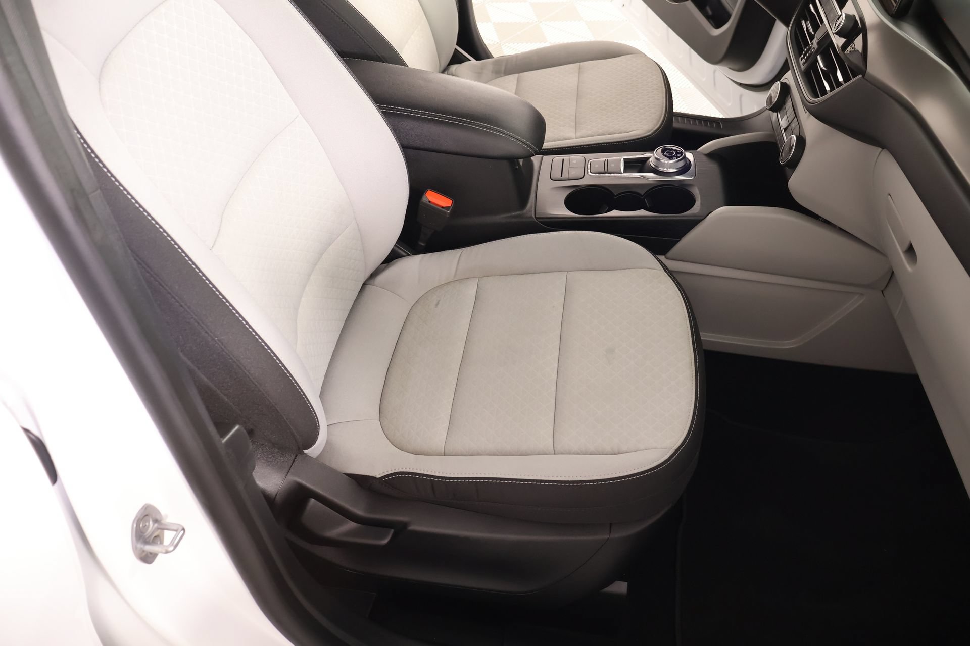 Used 2024 Ford Escape Active FWD image 12