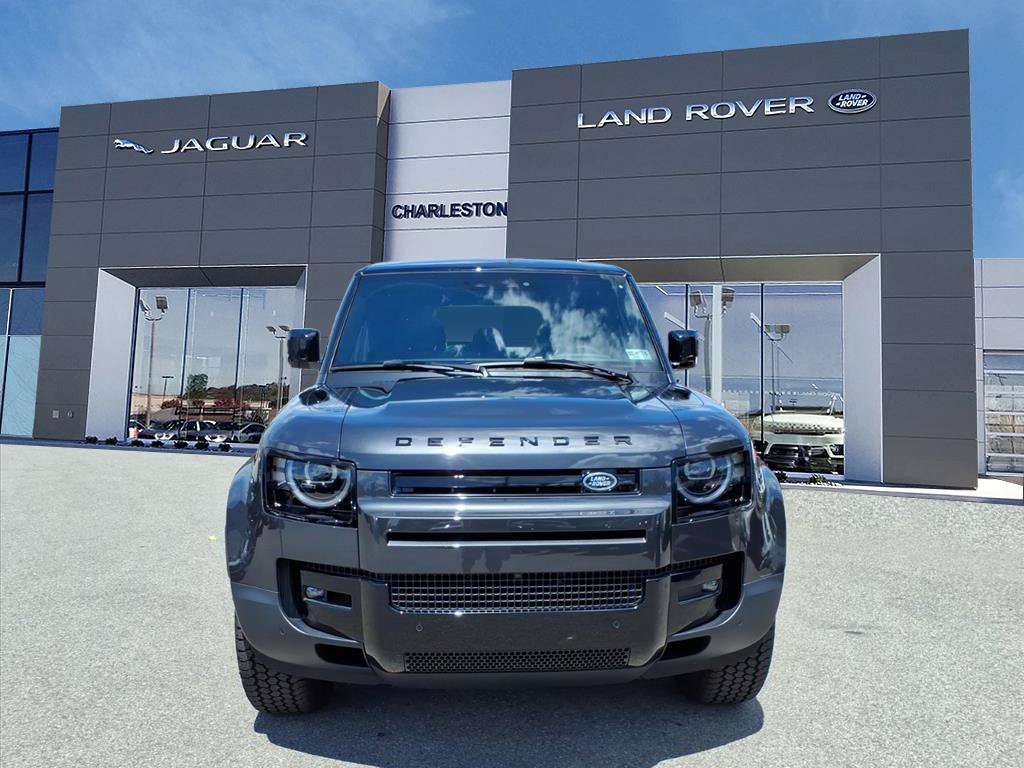 Used 2026 Land Rover Defender 110 S AWD/4WD image 8
