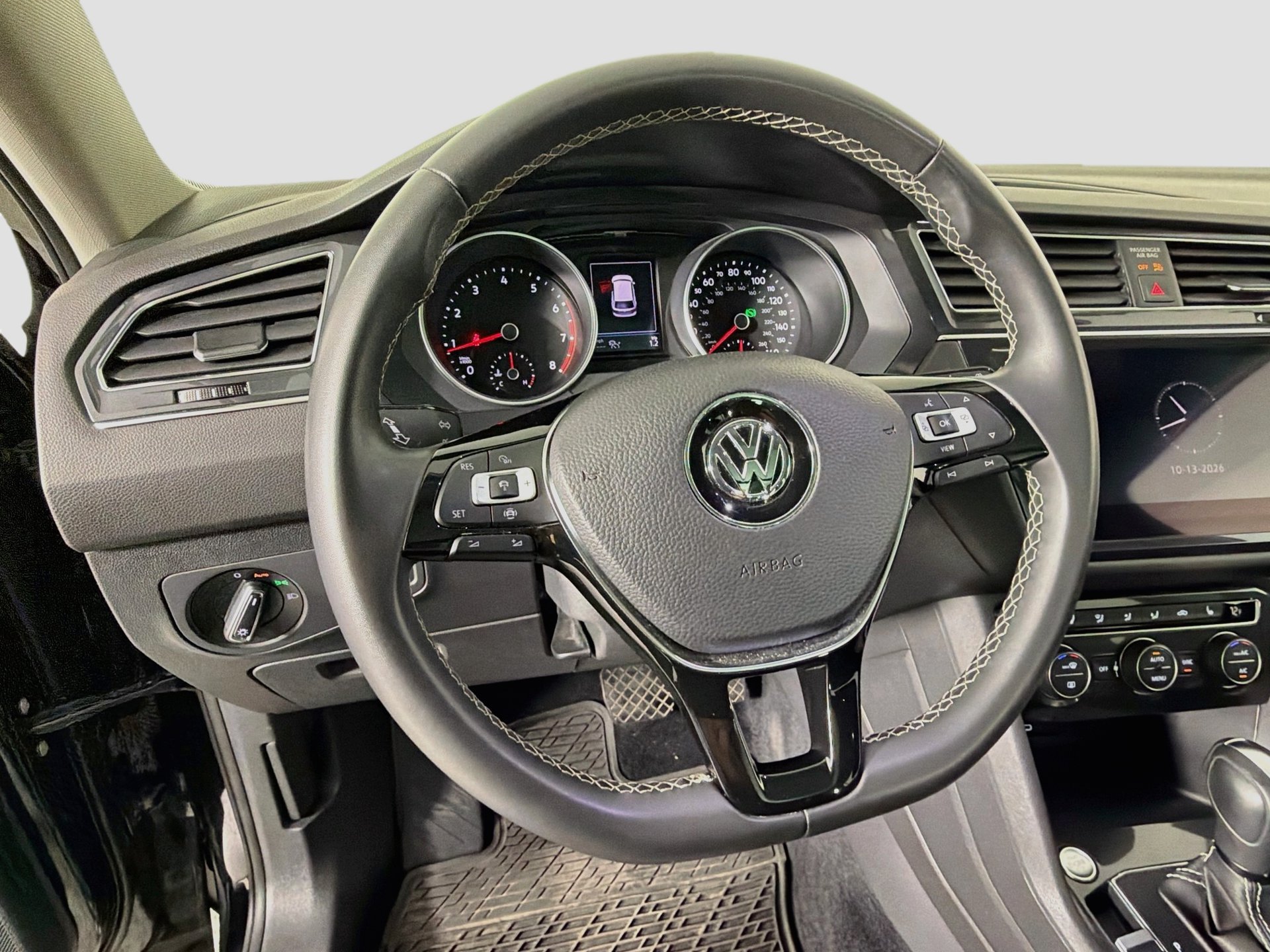 Certified 2021 Volkswagen Tiguan SE FWD image 11