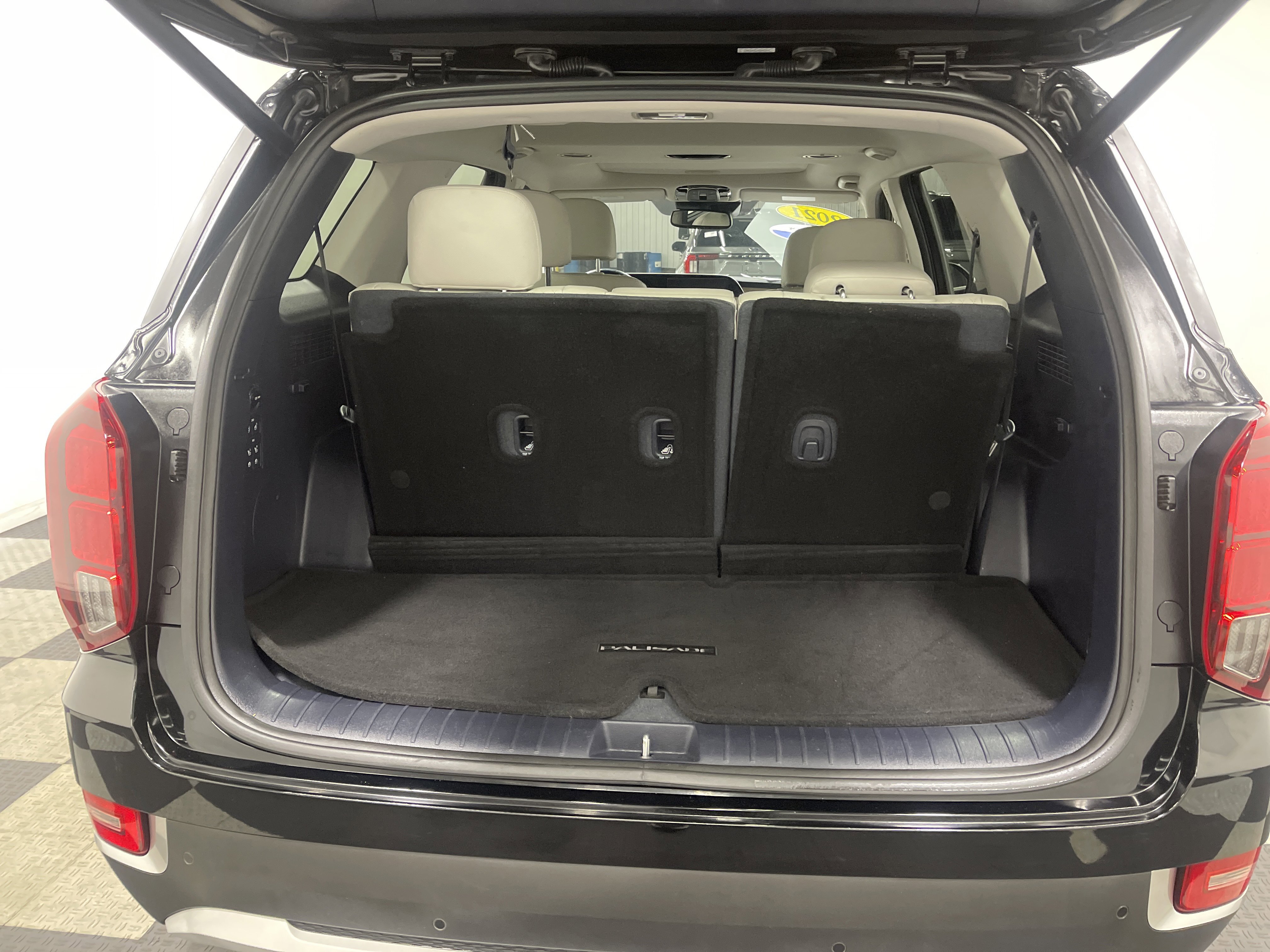Used 2021 Hyundai Palisade SEL w/ Premium Package image 18