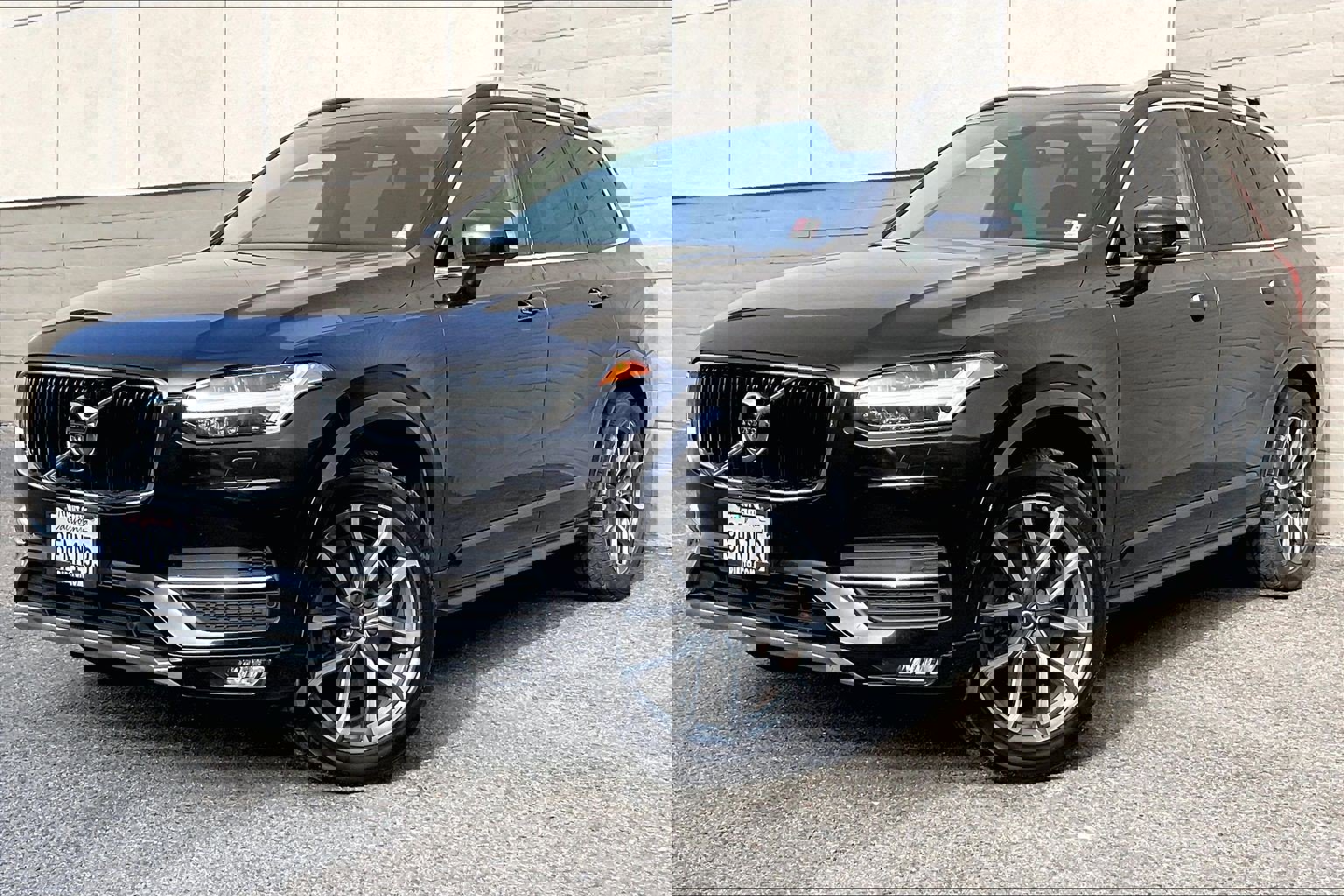 Used 2018 Volvo XC90 T6 Momentum w/ Convenience Package image 12