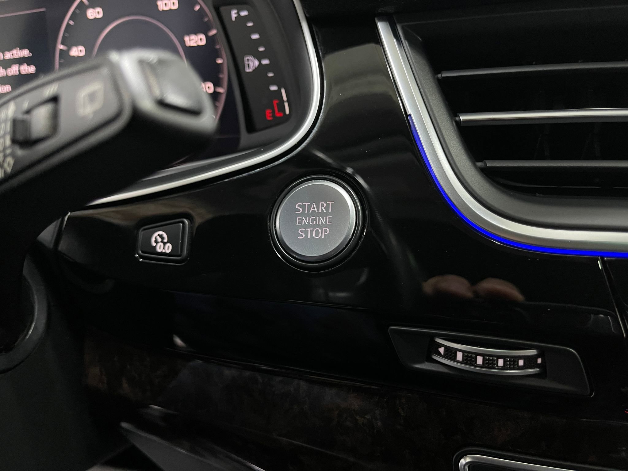 Used 2018 Audi Q7 3.0T Prestige w/ Prestige Package image 23