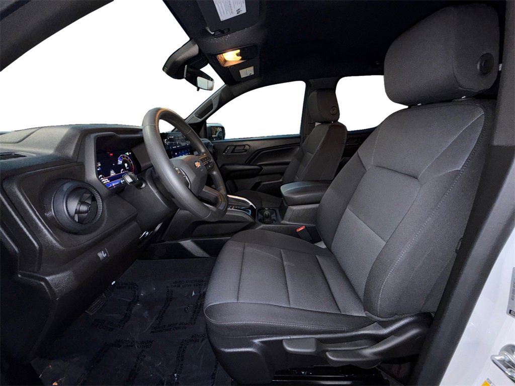 Used 2025 Chevrolet Colorado W/T w/ WT Custom Package image 9