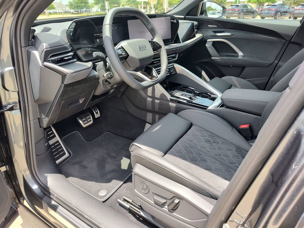 New 2026 Audi SQ5 Premium Plus AWD/4WD image 2