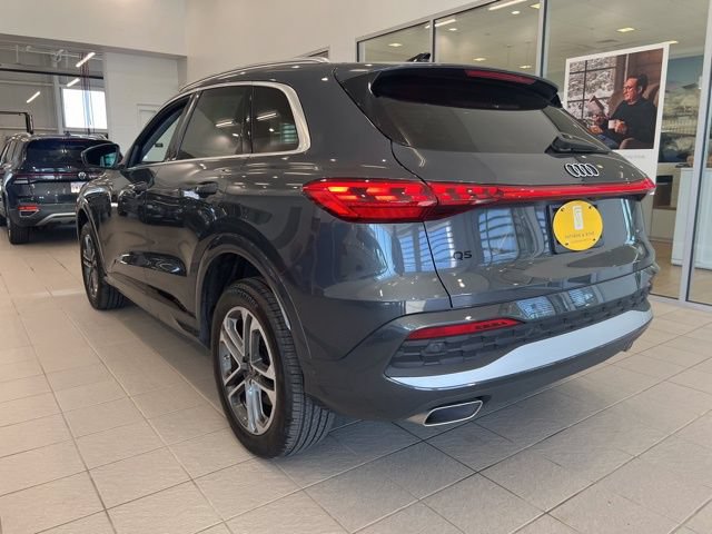 Used 2025 Audi Q5 Premium w/ Convenience Package AWD/4WD image 5