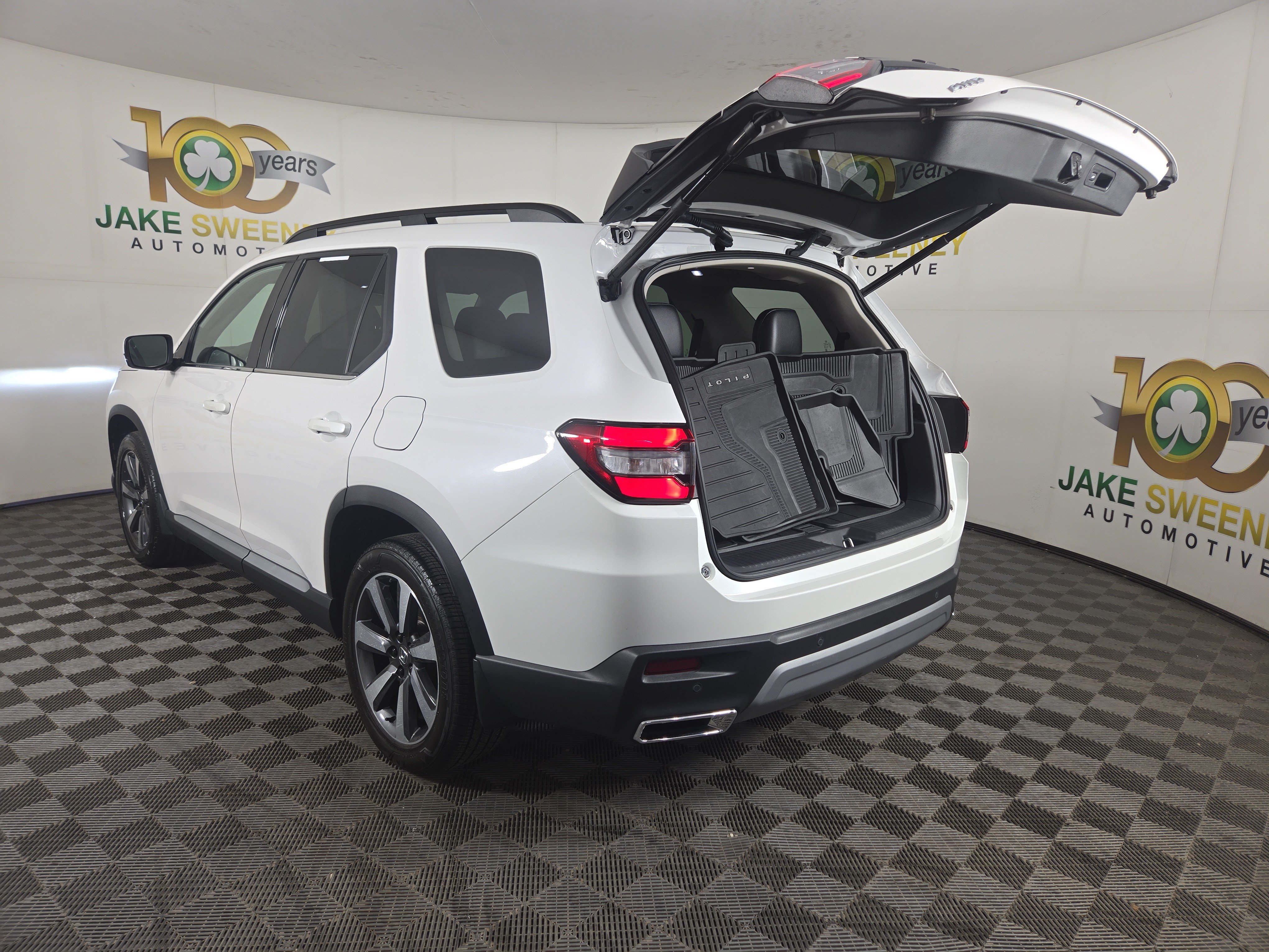 Used 2025 Honda Pilot Touring image 33