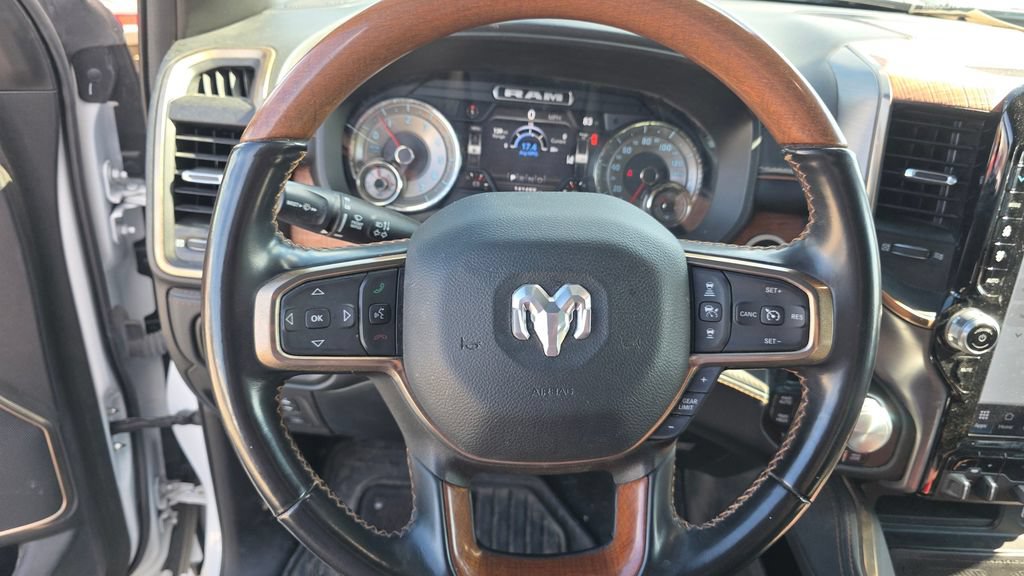 Used 2022 RAM 1500 Limited AWD/4WD image 14