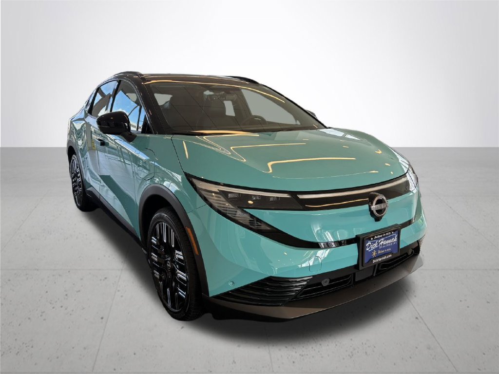 New 2026 Nissan Leaf Platinum+ w/ Cargo Package (Platinum+) FWD image 5