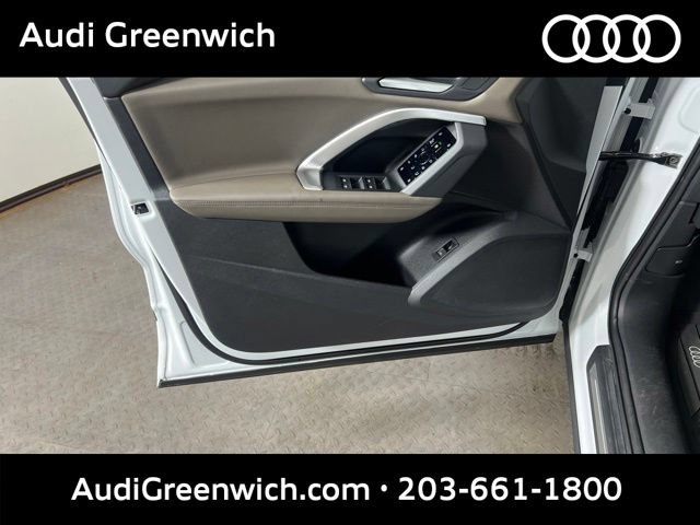 Used 2025 Audi Q5 Premium w/ Premium Plus AWD/4WD image 21