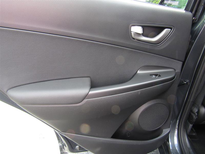 Used 2021 Hyundai Kona Limited image 30