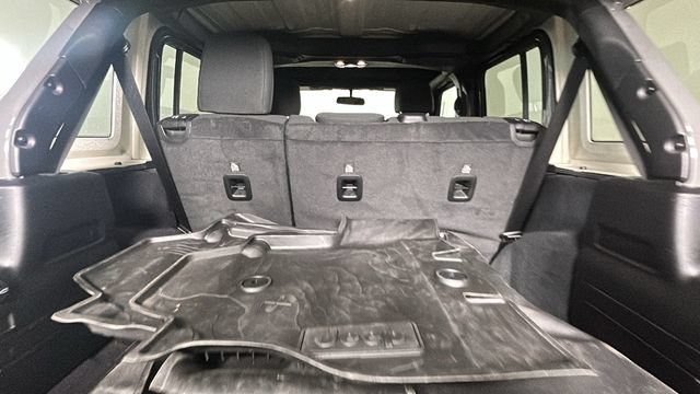Used 2022 Jeep Wrangler Unlimited Sport AWD/4WD image 29