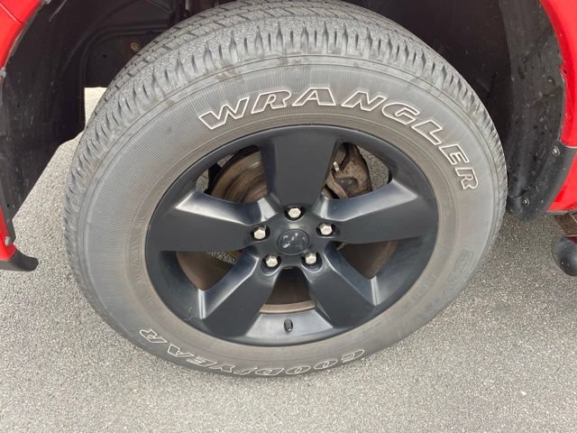 Used 2021 RAM 1500 Express w/ Wheel & Sound Group RWD image 24