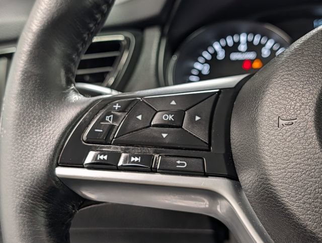 Used 2017 Nissan Rogue SL w/ SL Premium Package image 21