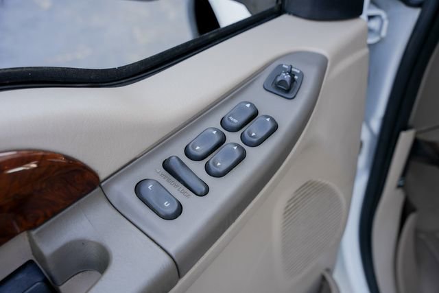 Used 2001 Ford F350 Lariat image 22