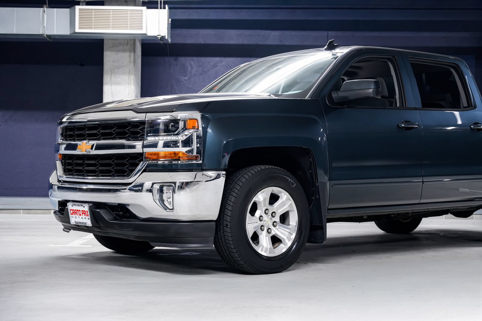 Used 2017 Chevrolet Silverado 1500 LT w/ All Star Edition AWD/4WD image 34