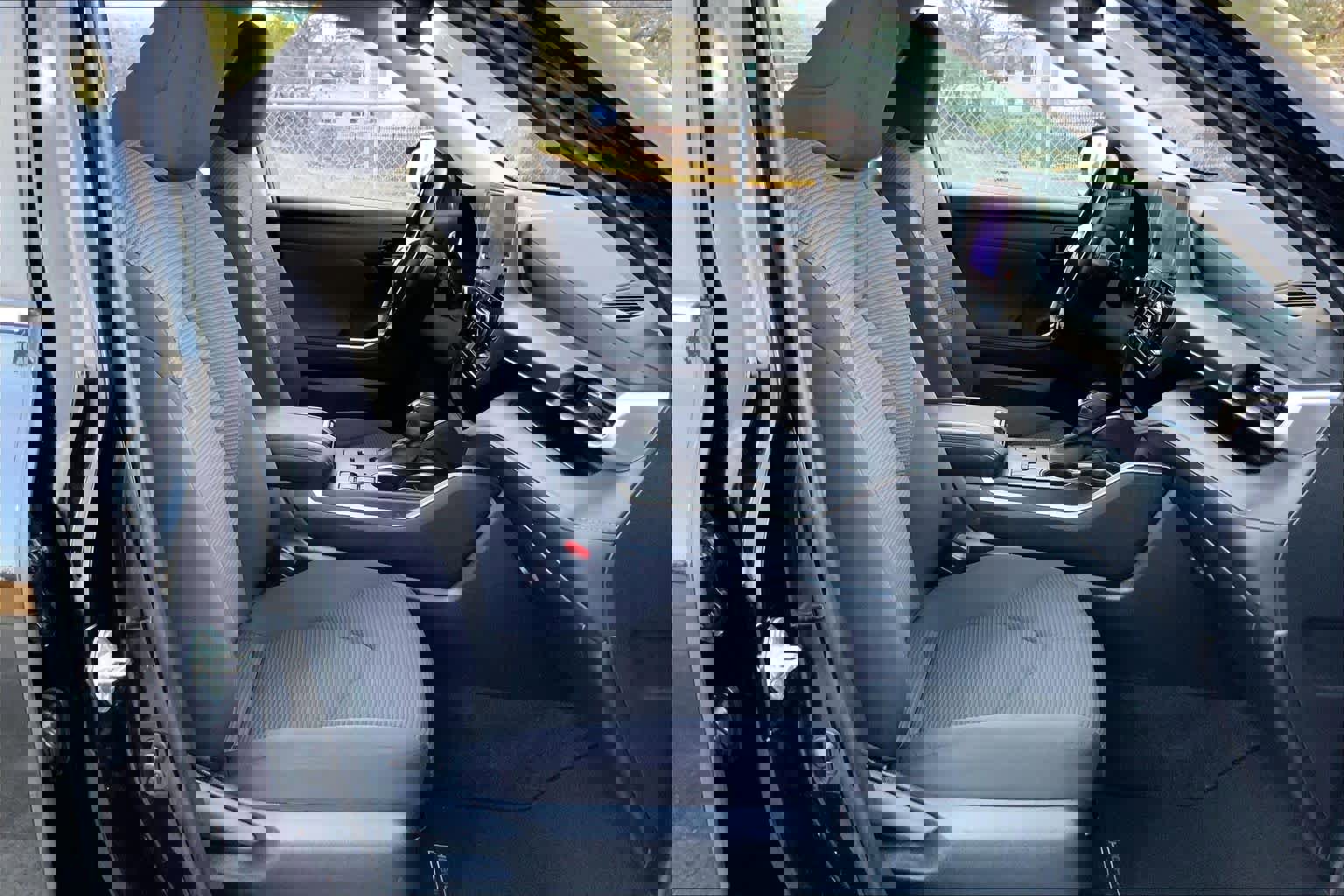 Used 2023 Toyota Highlander LE image 8