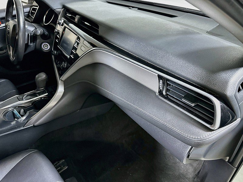 Used 2018 Toyota Camry SE FWD image 26
