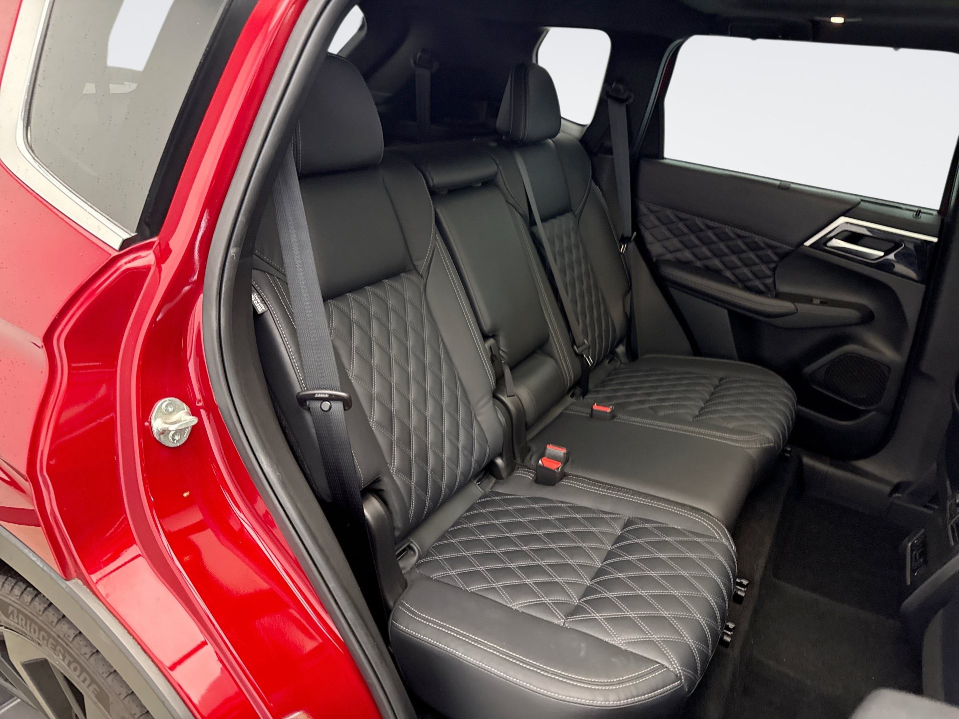 Used 2023 Mitsubishi Outlander SEL FWD image 19