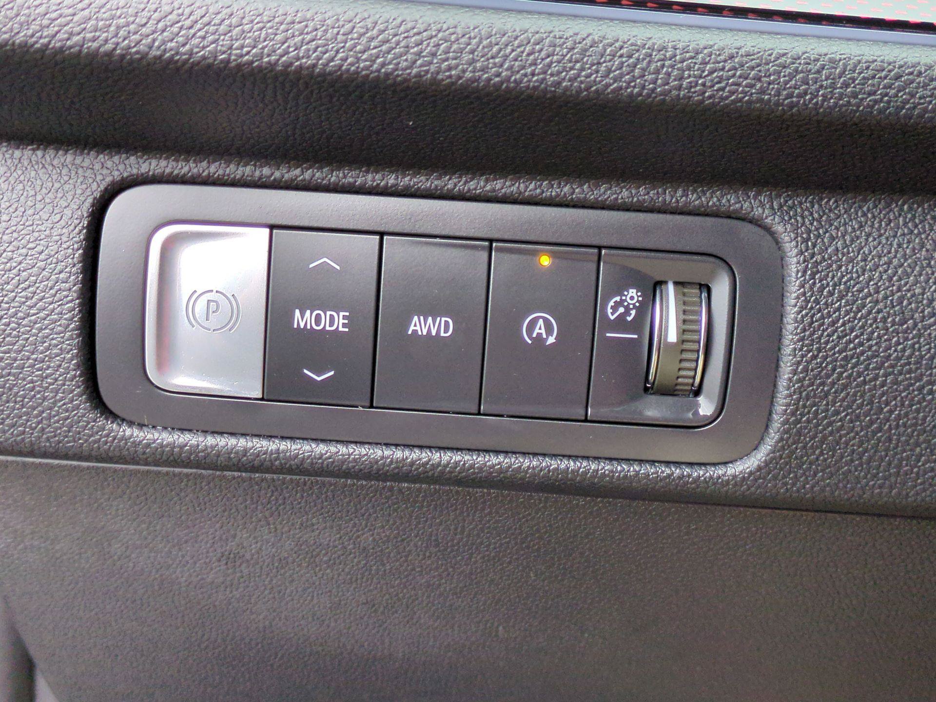 Certified 2024 Chevrolet Traverse Z71 w/ LPO, Floor Liner Package AWD/4WD image 17