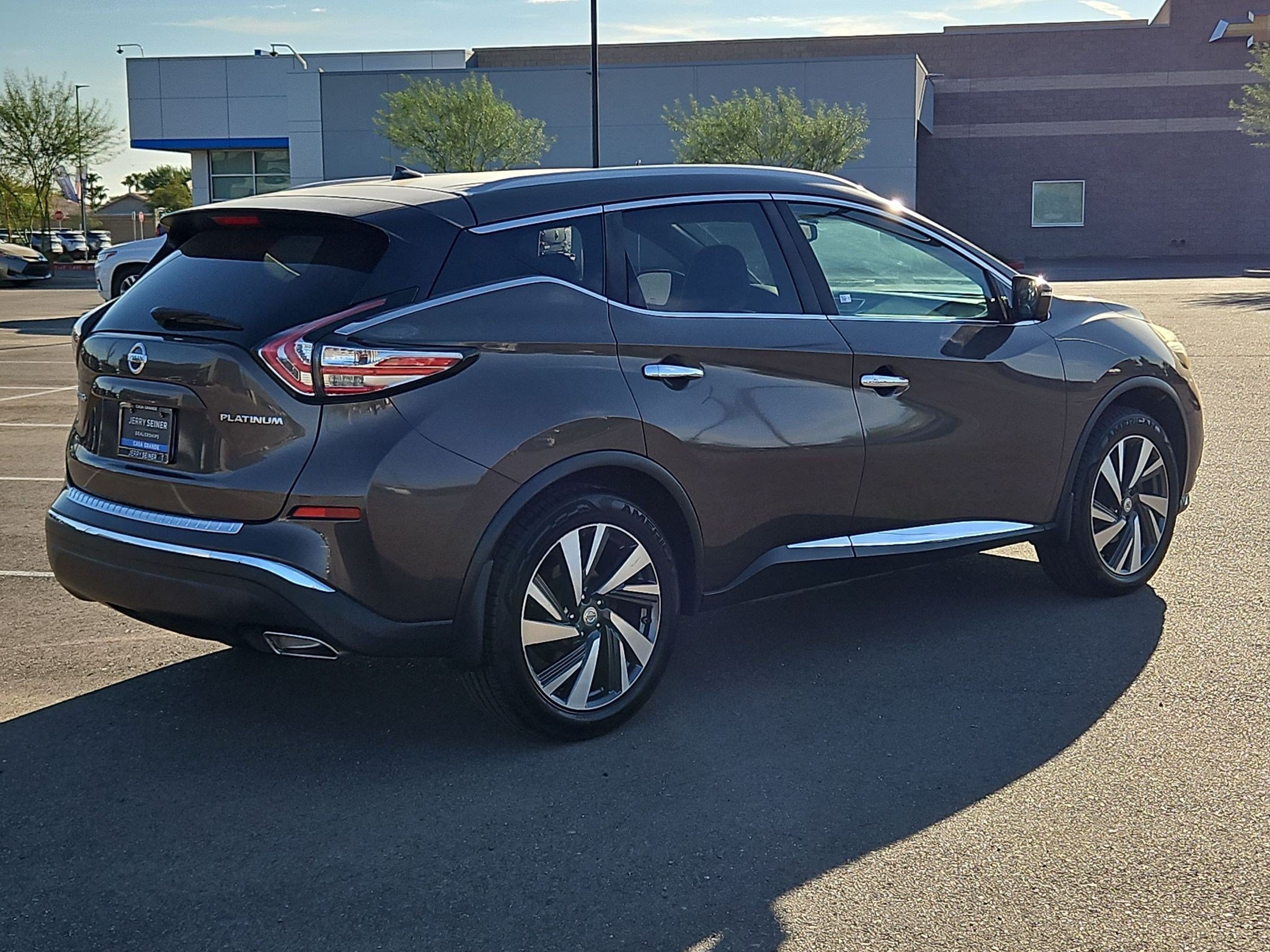 Used 2015 Nissan Murano Platinum w/ Platinum Technology Package FWD image 5