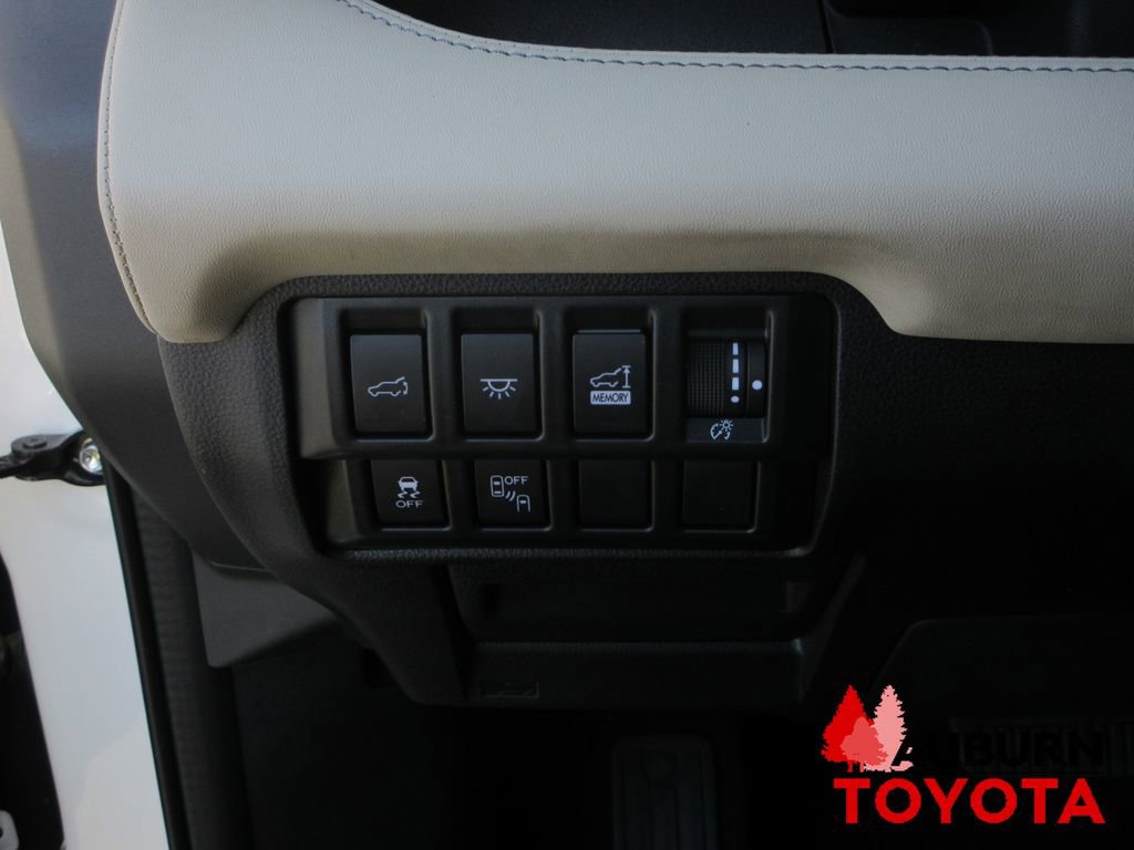 Used 2020 Subaru Ascent Limited w/ Technology Package image 17