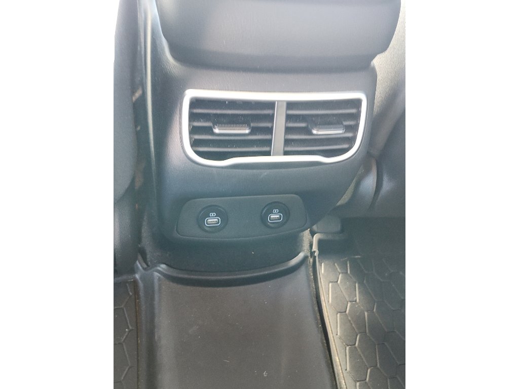 Used 2023 Hyundai Santa Fe SEL AWD/4WD image 13