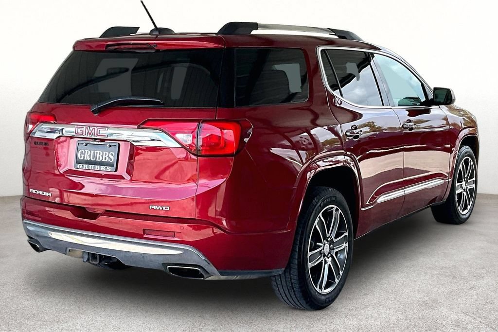 Used 2019 GMC Acadia Denali AWD/4WD image 2
