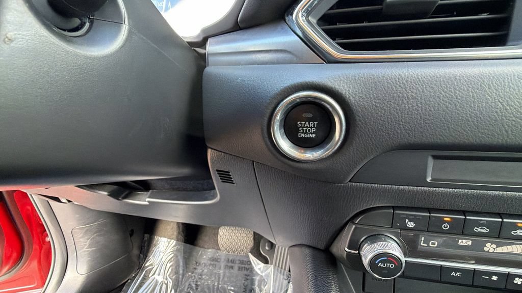 Used 2025 MAZDA CX-5 AWD 2.5 S w/ Preferred Package image 17