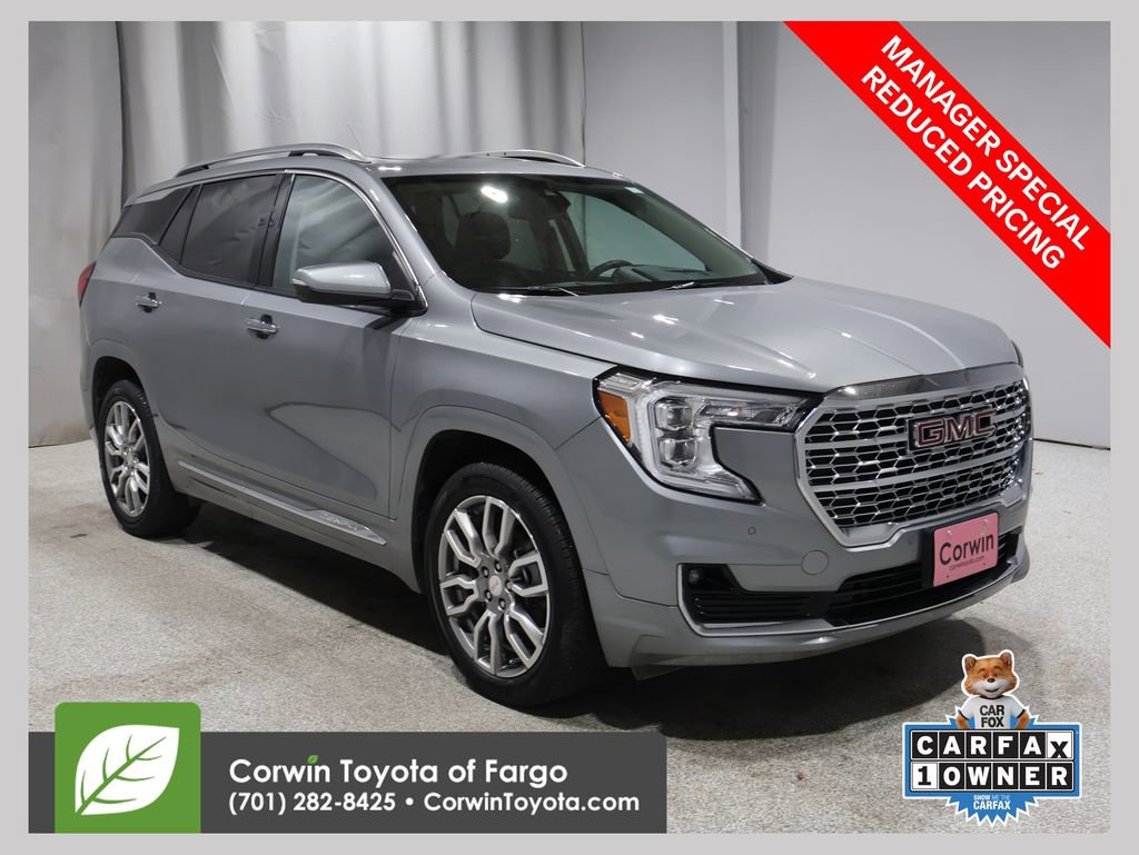 Used 2023 GMC Terrain Denali w/ LPO, Floor Liner Package image 1