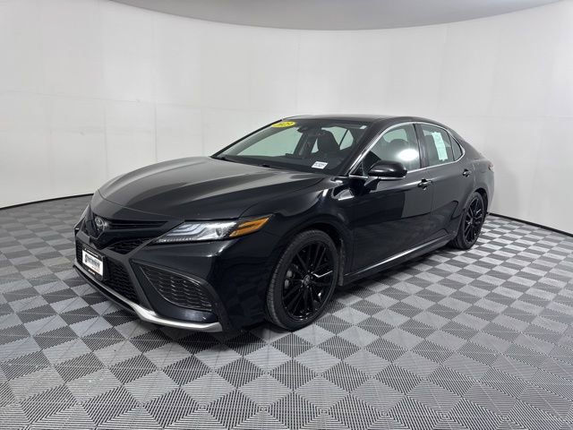 Used 2023 Toyota Camry XSE image 7