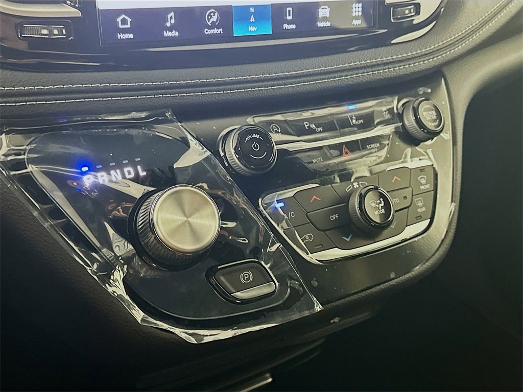 New 2026 Chrysler Pacifica Select image 12