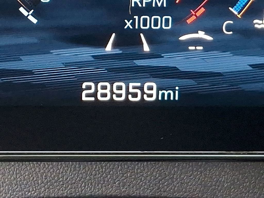 Used 2025 Chevrolet Traverse LT image 20