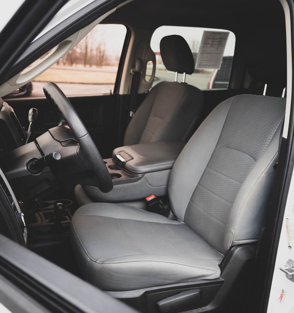 Used 2018 RAM 2500 Tradesman w/ Chrome Appearance Group image 22