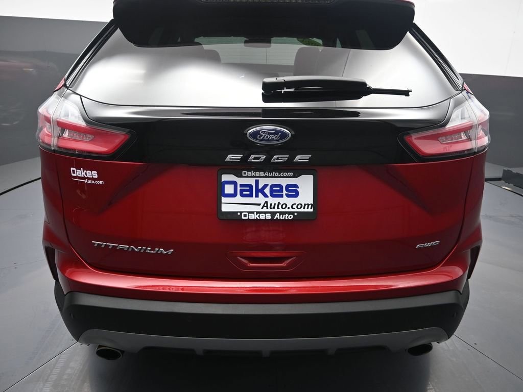 Used 2024 Ford Edge Titanium image 32
