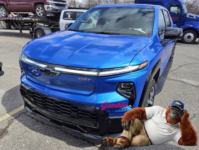 Used 2025 Chevrolet Silverado EV RST image 1