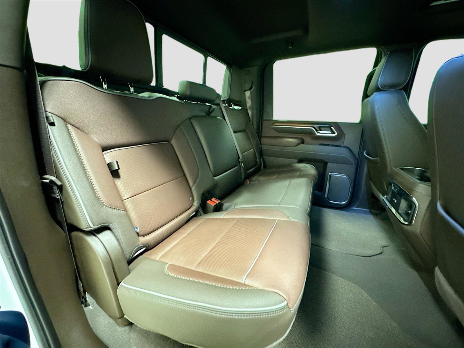 Used 2025 GMC Sierra 2500 Denali w/ Denali Reserve Package image 28