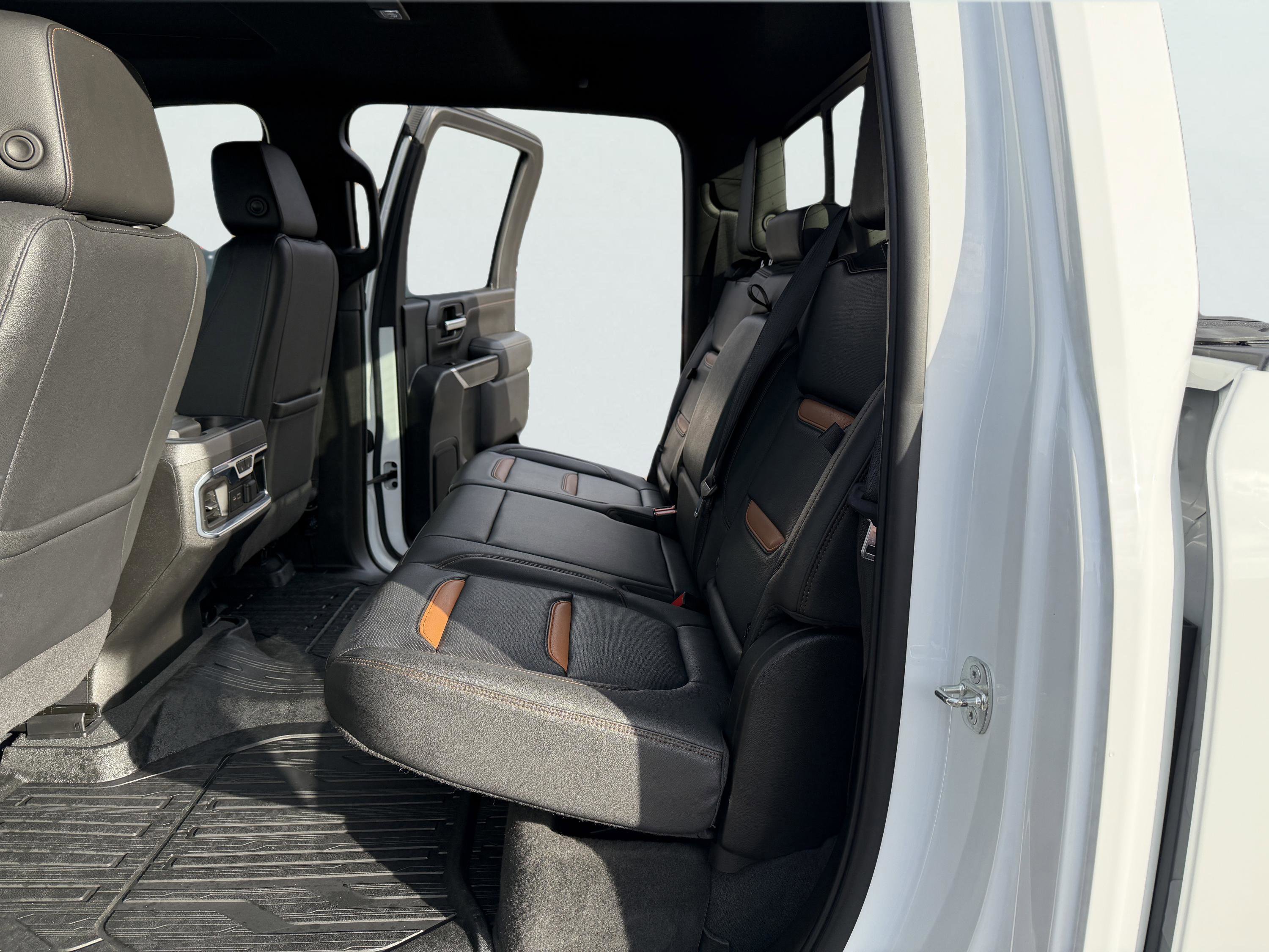 Used 2021 GMC Sierra 2500 AT4 w/ AT4 Premium Plus Package image 10