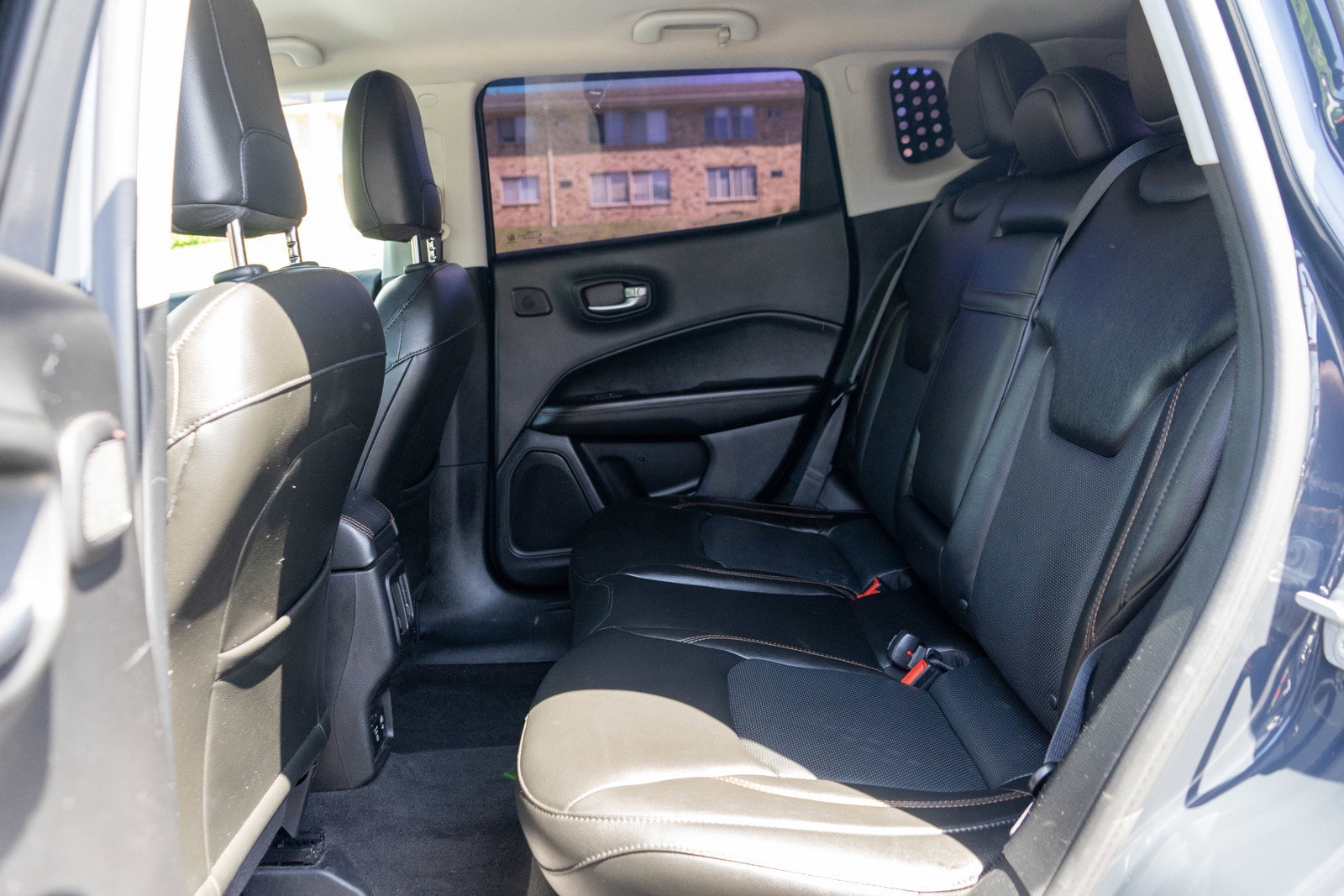Used 2018 Jeep Compass Limited w/ Navigation Group AWD/4WD image 31