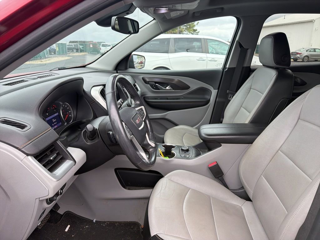 Used 2020 GMC Terrain SLT w/ Preferred Package image 12