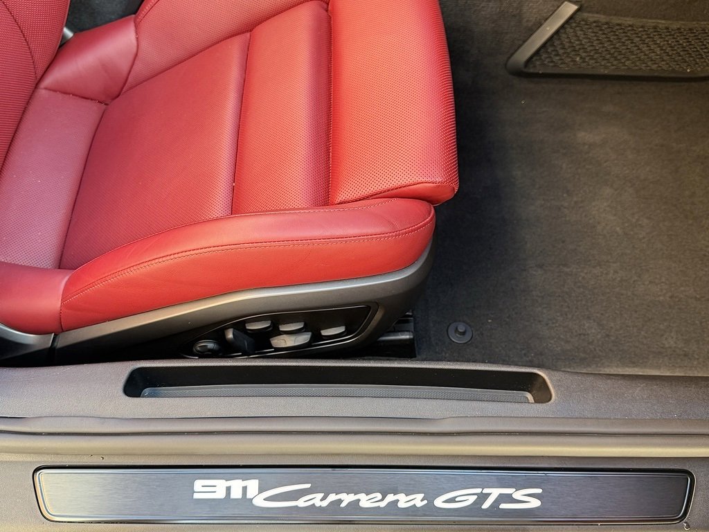 Certified 2022 Porsche 911 Carrera GTS image 22